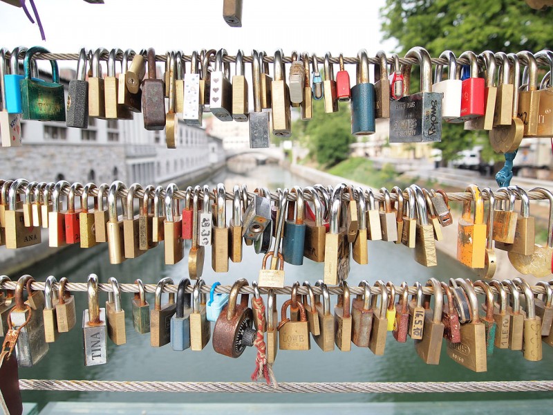 슬로베니아 류블랴나 도살자 다리의 사랑의 자물쇠 Ljubljana_-_locks